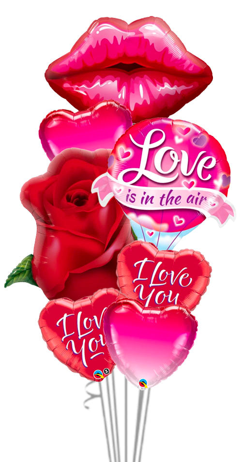 Smoochy Love is In the Air Rose Big Bouquet